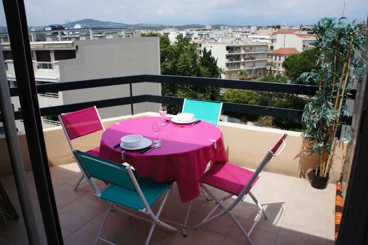 Le Montana Apartment Juan-les-Pins Bagian luar foto